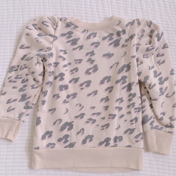 Grayson Mini toddler girls sweatshirt. Size 4T. Cream with leopard print. - Picture 3 of 8